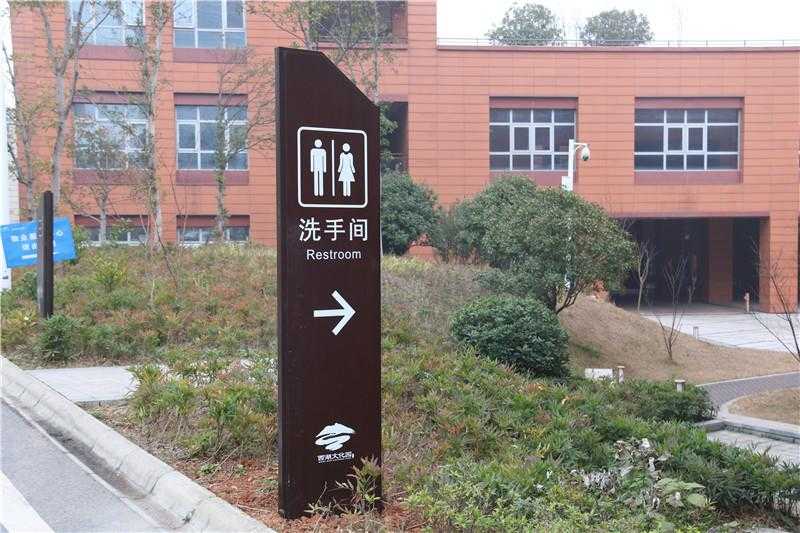 在標(biāo)識設(shè)計(jì)中，箭頭起到什么作用呢？